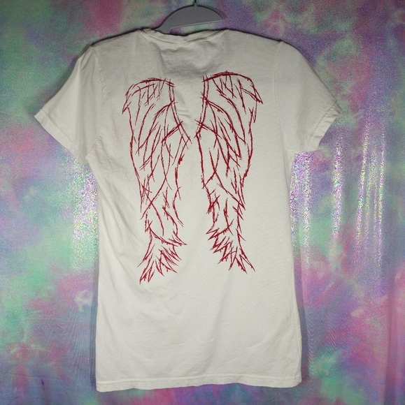 Hot Topic Ophan Black Women's White Sestra Red Winged Back Shirt Size Large - Picture 8 of 9